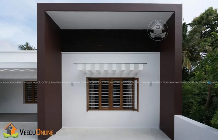 Entrance with box frame portico